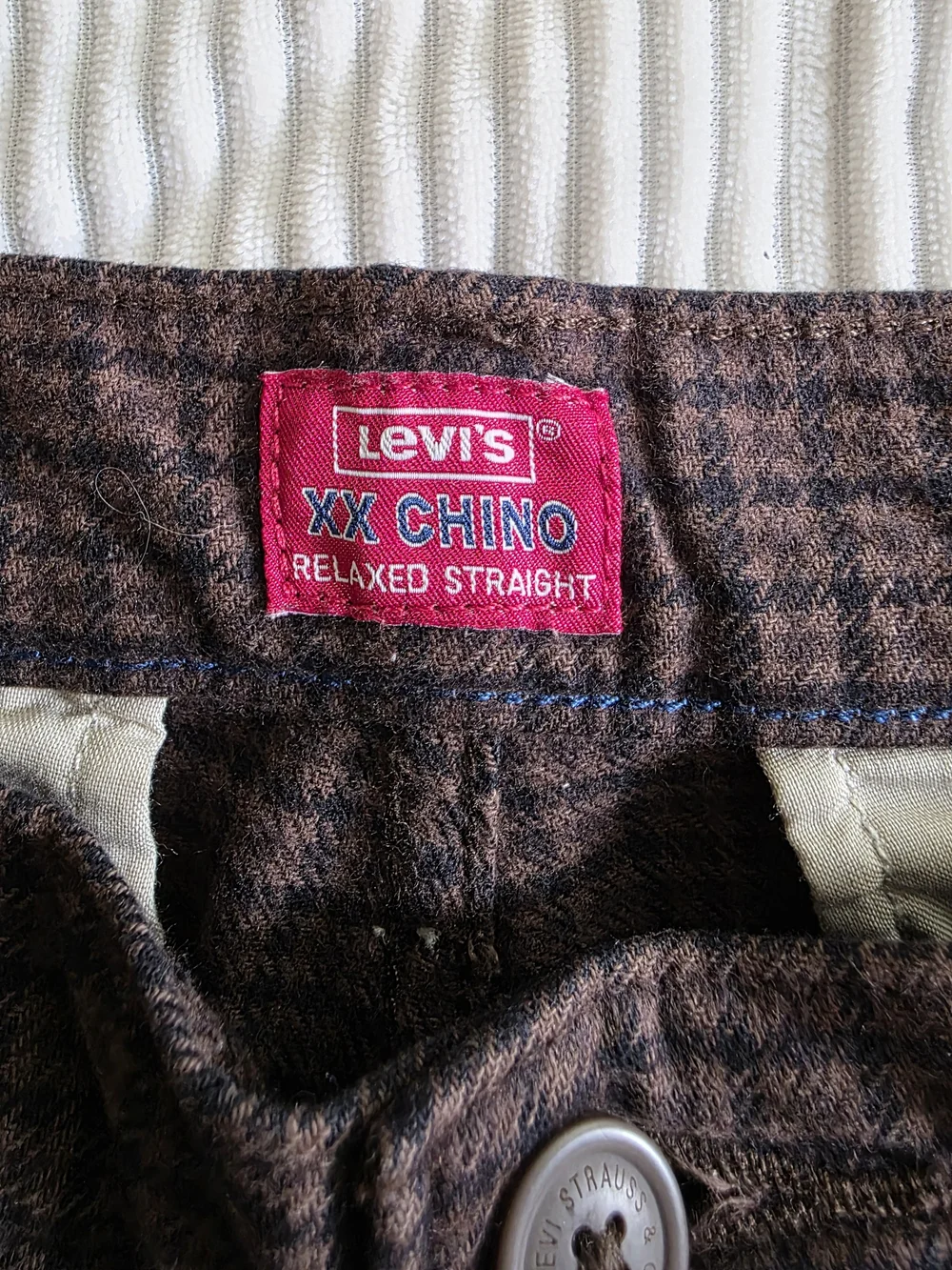 Levis versatile rise